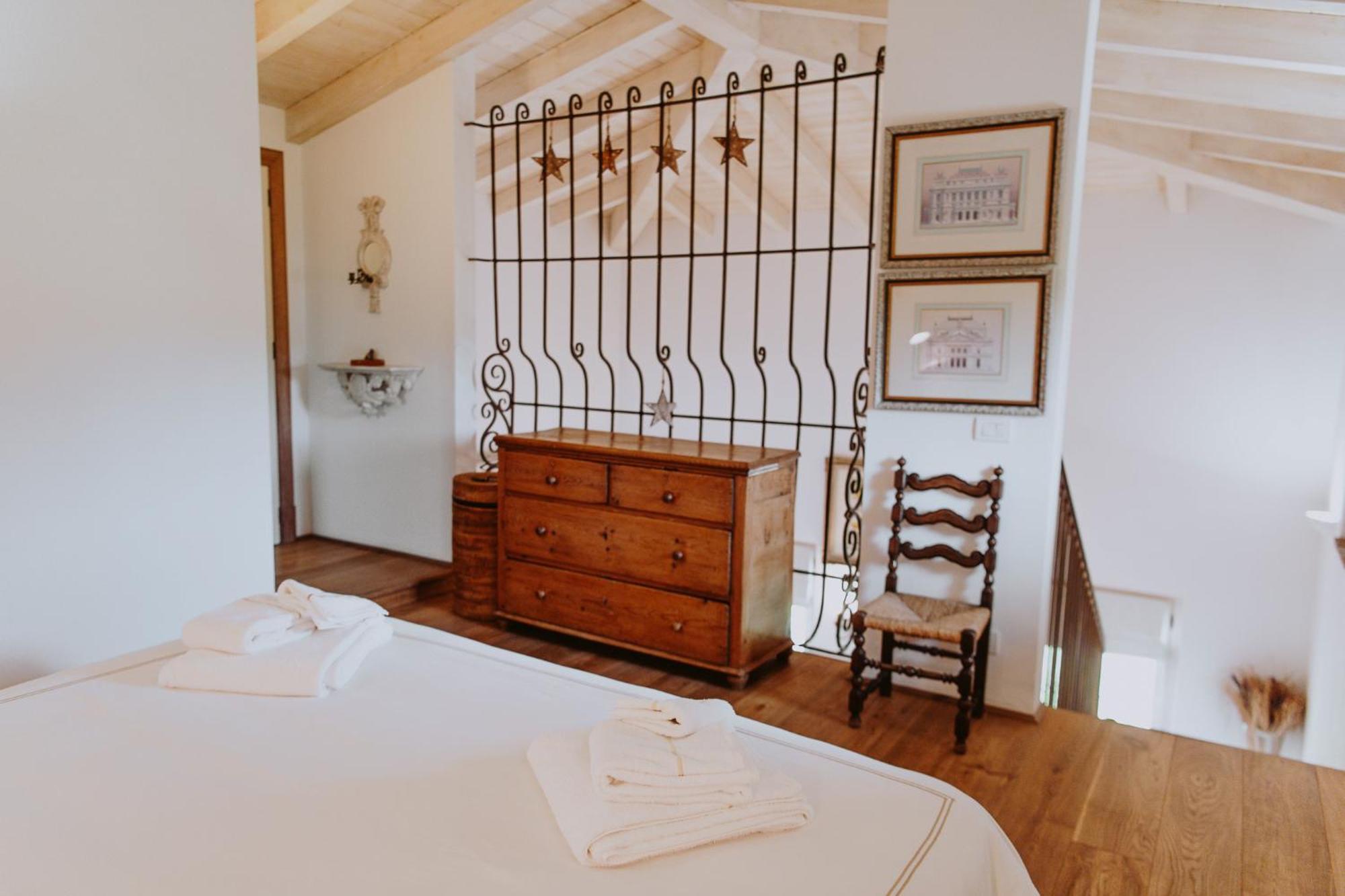 Relais De Charme Le Videlle Guest House Raffa Exterior photo